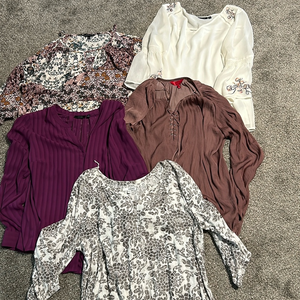 Lot of 5 XL blouses all in great clean condition